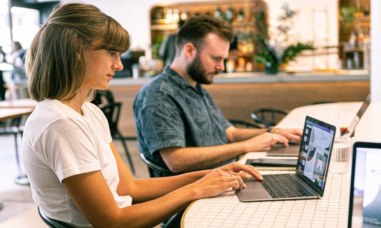 photo-of-woman-using-laptop-3194518-1536x922
