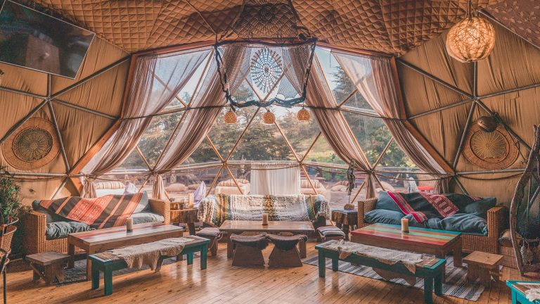 EcoCamp-community-domes-bar-dome-at-ecocamp-patagonia-torres-del-paine-chile